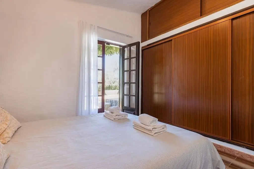 Charming Swimming Pool Villa Portimao