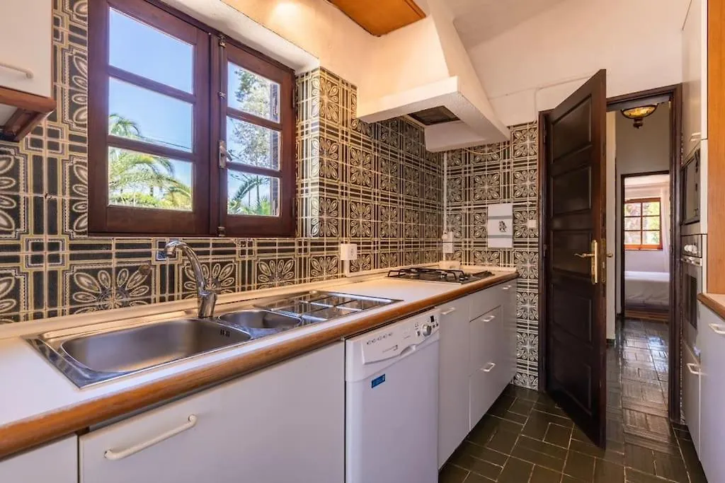 Charming Swimming Pool Villa Portimao
