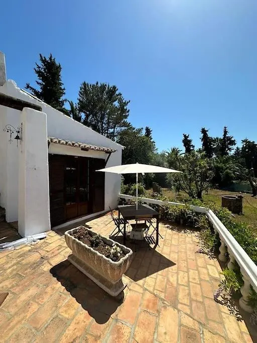 Charming Swimming Pool Villa Portimão